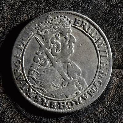 【良泉】第45期【直播场】1月15日晚19.30点开拍！ 208组，西方古代钱币、丝路古珠杂项专场 - 【极美品】公元1681年【德意志】普鲁士公爵、勃兰登堡选帝侯——腓特烈·威廉，18格罗申银币，5.95克