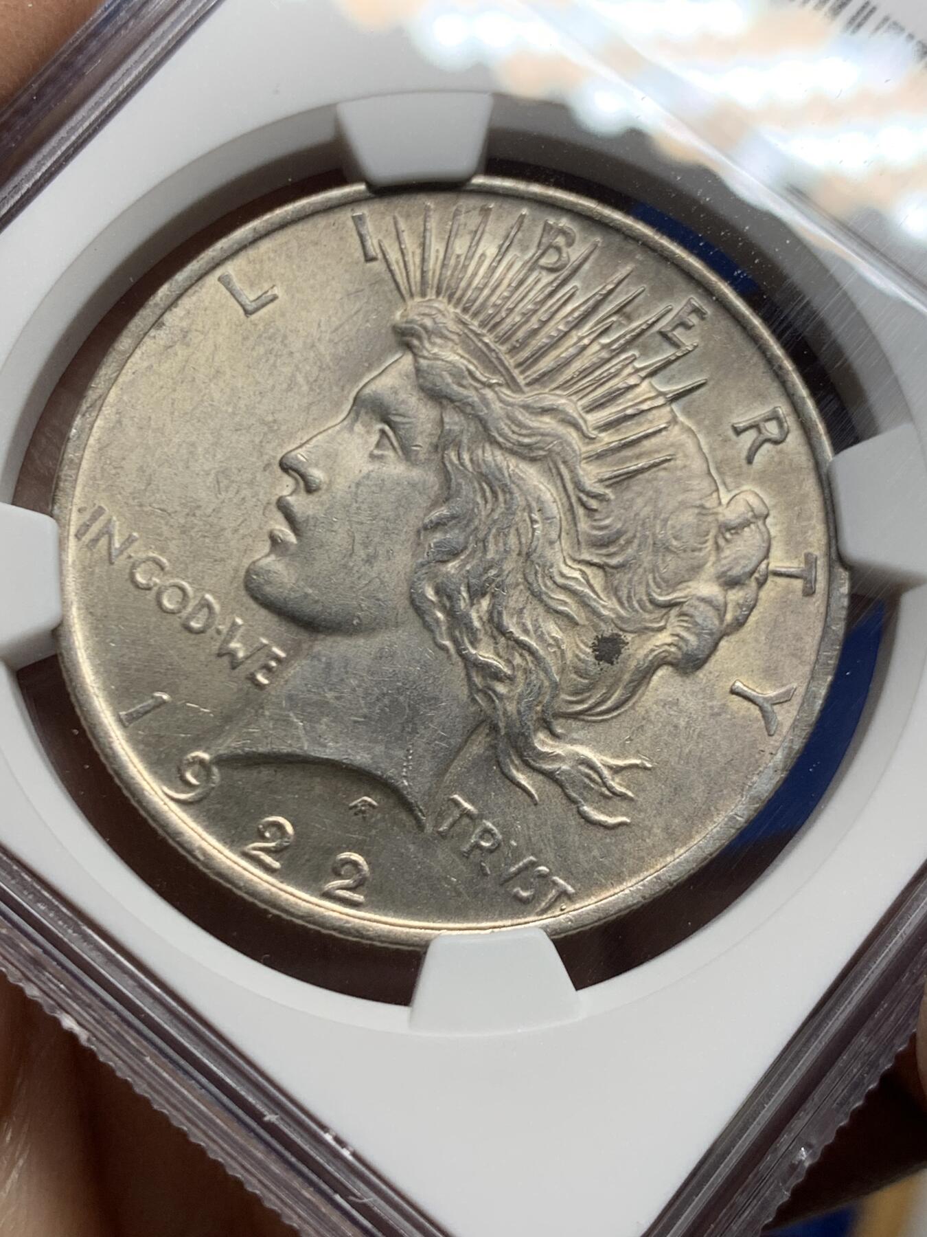 《竞宝斋》第452场 周日，周一 2场连拍 （全场包邮，欢迎送拍） NGC UNCD 美国1922年和平1美元大银币