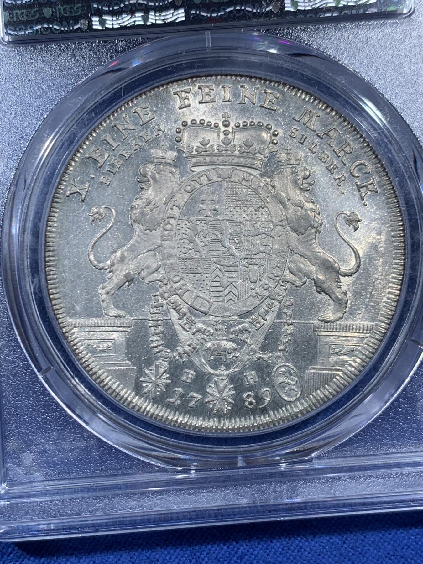 《竞宝斋》第452场 周日，周一 2场连拍 （全场包邮，欢迎送拍） 冠军分 PCGS MS64 德国 1789  黑森-卡塞尔 泰勒大银币 PL底板 丝滑感受 这个状态已无所求