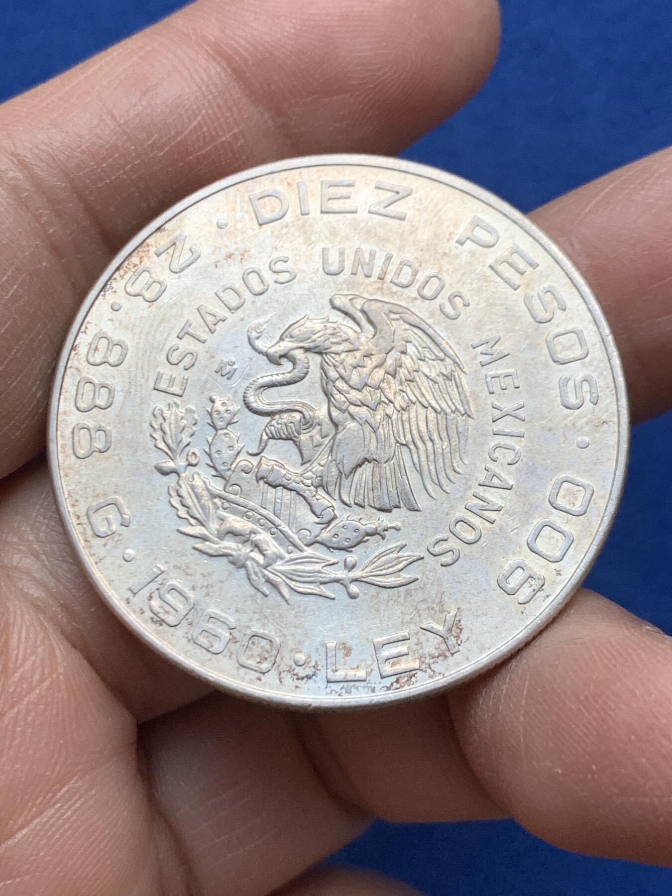 《竞宝斋》第452场 周日，周一 2场连拍 （全场包邮，欢迎送拍） 墨西哥 1960年 百年独立纪念 10比索大银币