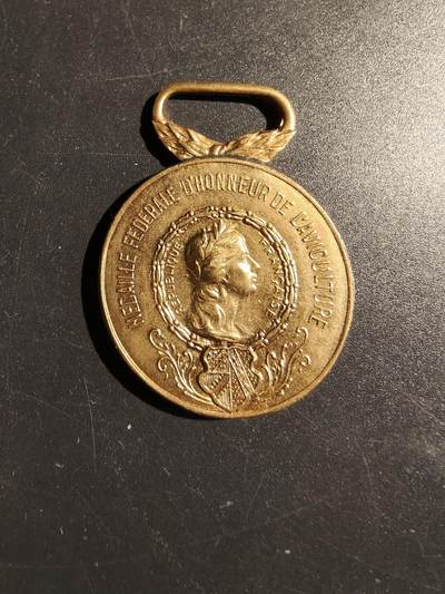 老王徽章第172期 - 法国家禽养殖荣誉联合会奖章     无绶带