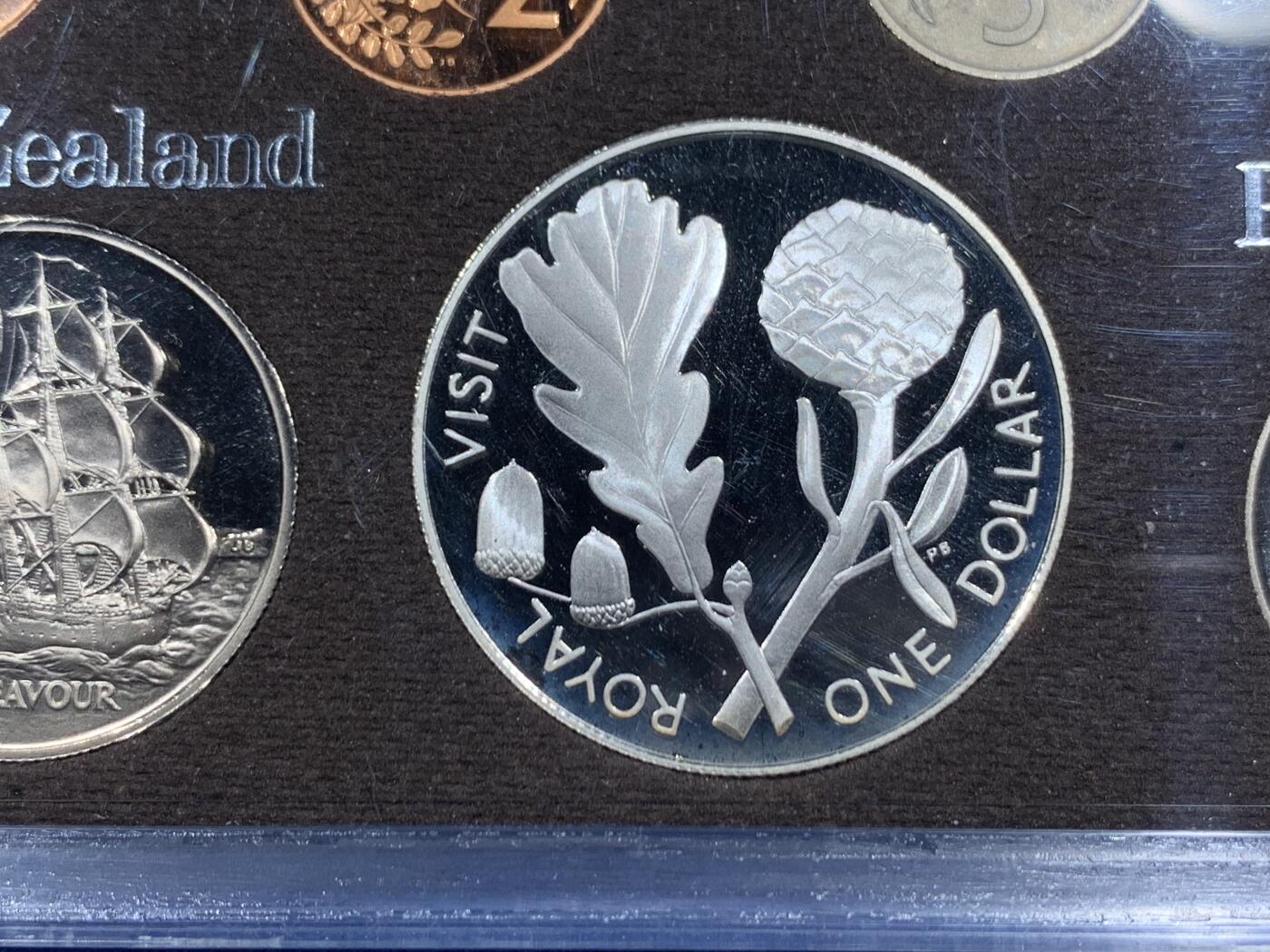 《竞宝斋》第452场 周日，周一 2场连拍 （全场包邮，欢迎送拍）