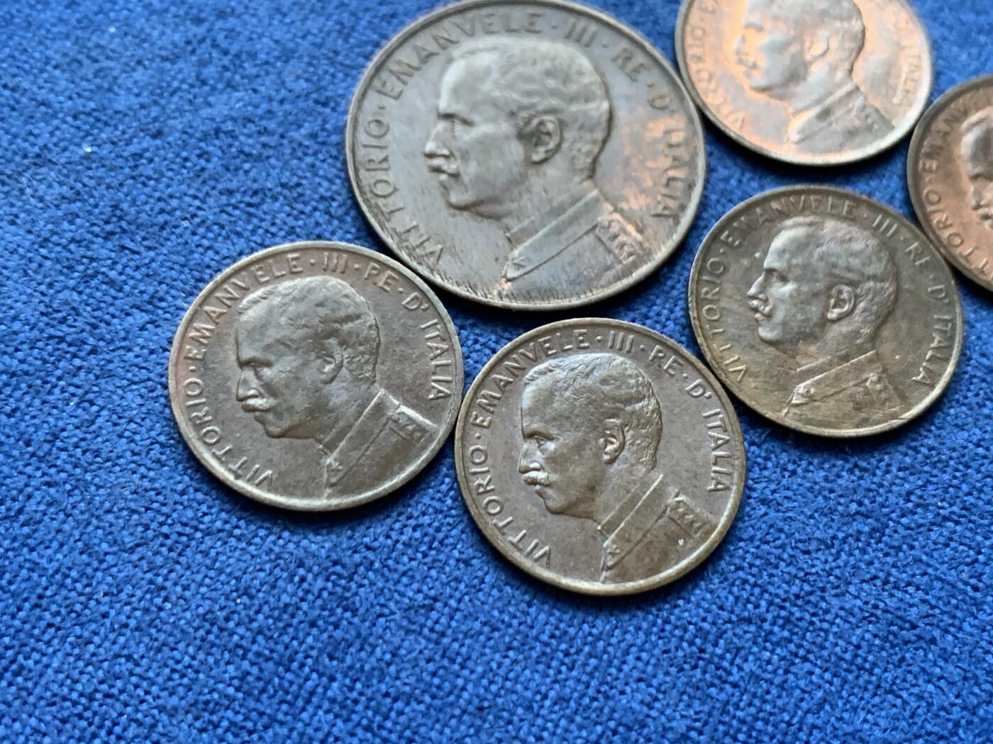 《竞宝斋》第452场 周日，周一 2场连拍 （全场包邮，欢迎送拍） 六枚一组 意大利1914/1916年1分/2分拿花铜币