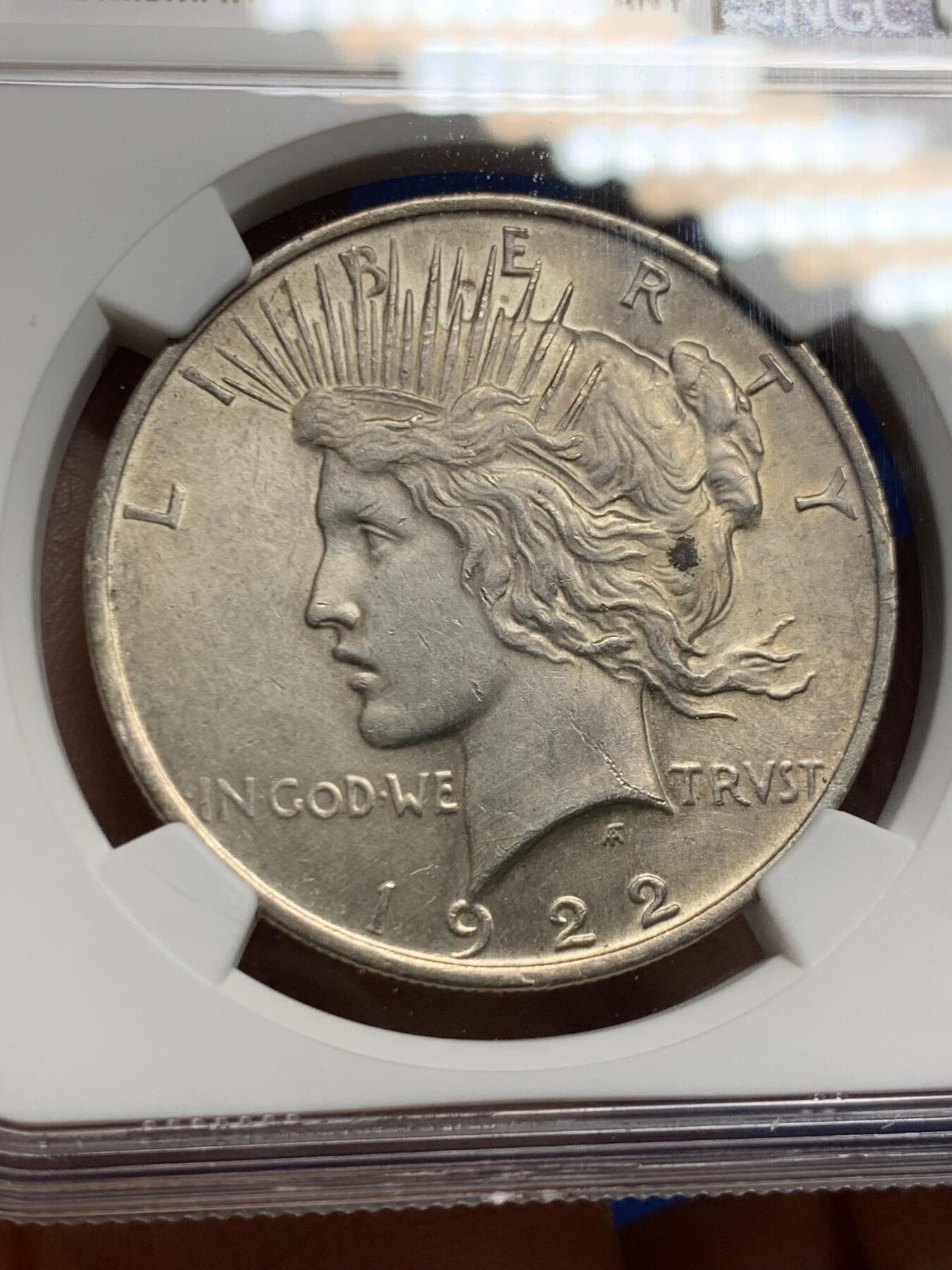 《竞宝斋》第452场 周日，周一 2场连拍 （全场包邮，欢迎送拍） NGC UNCD 美国1922年和平1美元大银币