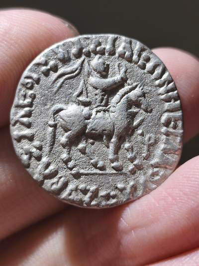 星盘世界钱币2026一月十日新年古典精品大拍 精彩纷呈 - 美品精品！印度赛克阿泽斯二世雅典娜4德拉克马银币9.22g，铭文清晰，图案深打，印度赛克阿泽斯二世打制的银币多半品相糟糕，而且铭文经常出现一圈基本上就剩几个点的情况，这一枚不但底板光洁丝滑，而且铭文和图案都非常清晰