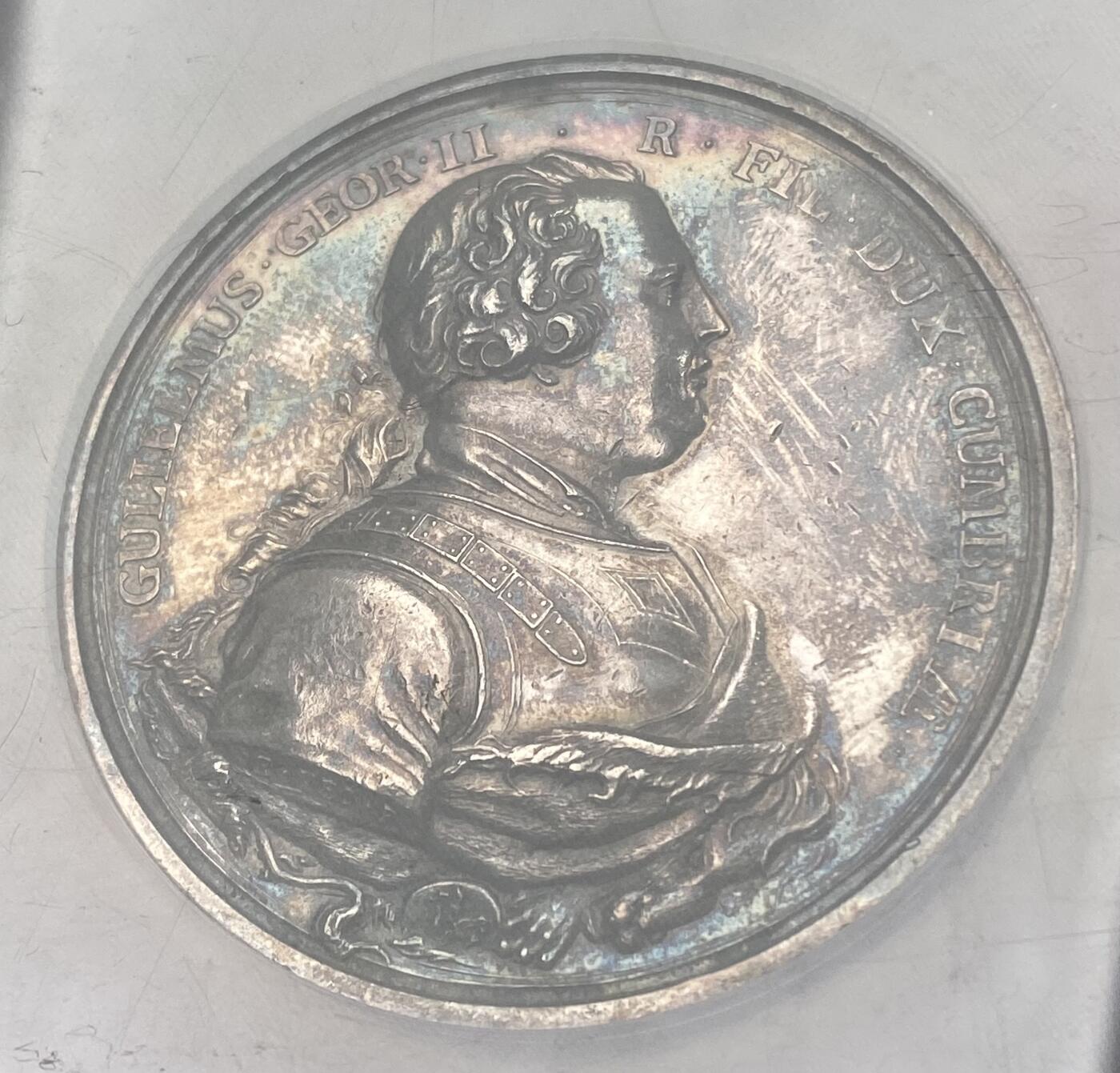 万国钱币拍卖第058期（万国新年大拍） NGC MS61 1746年英国乔治二世卡洛登战役胜利纪念大银章 背面坎伯兰公爵化身赫拉克斯与不列颠尼亚相拥 极美收藏级品质 50MM大规格