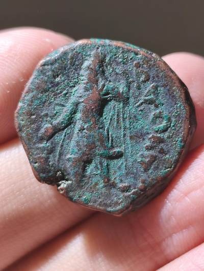 星盘世界钱币2026一月十日新年古典精品大拍 精彩纷呈 - 精品！贵霜王朝四德大铜币，加尼色迦国王背四臂湿婆,正面国王站立向祭坛投放香料