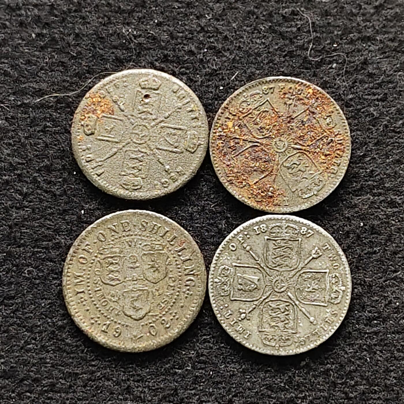 【全场包邮】纯粹捡漏拍490场（免费代拍第27场） 【纪念章】英国早期1先令-2先令等迷你纪念章4枚一组