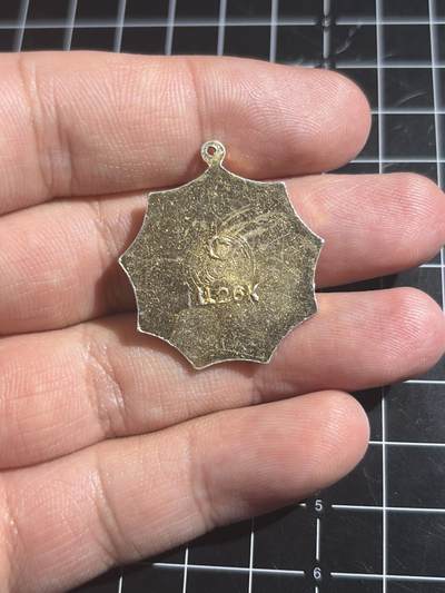 古冰库章牌勋赏收藏0起拍卖 列宁小徽章