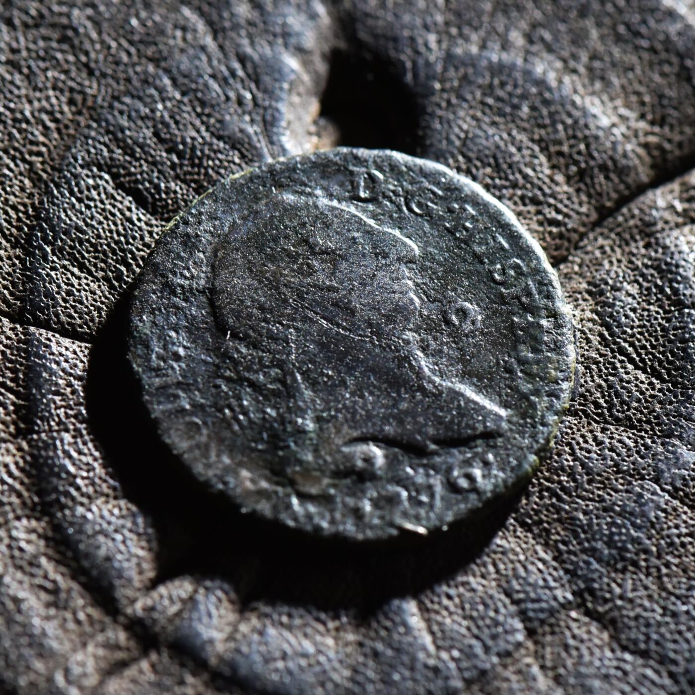 【良泉】第45期【直播场】1月15日晚19.30点开拍！ 208组，西方古代钱币、丝路古珠杂项专场 1776年【西班牙】国王卡洛斯三世，2马拉维迪斯铜币，2.24克