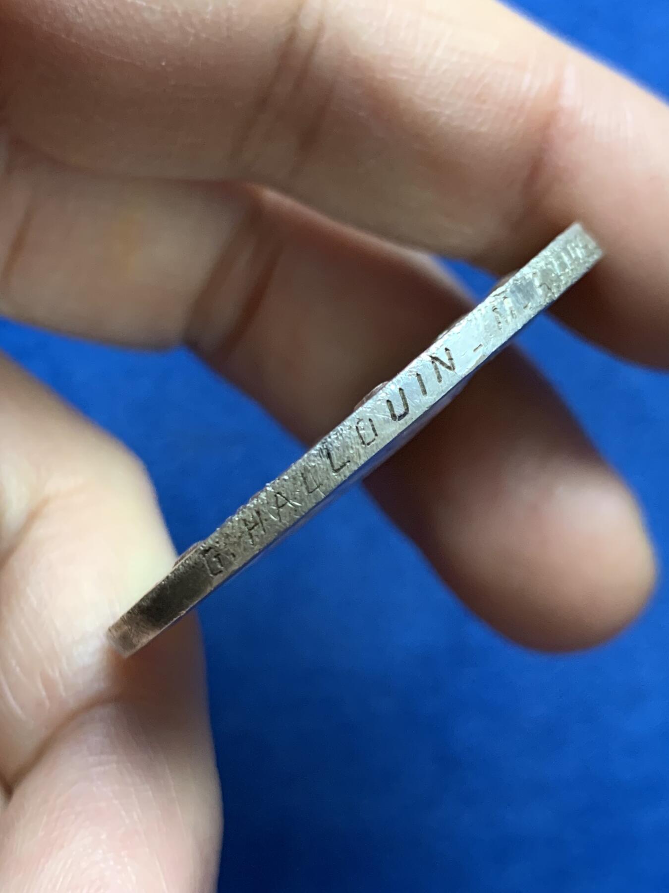 《竞宝斋》第452场 周日，周一 2场连拍 （全场包邮，欢迎送拍） 法国1890年结婚纪念银章 大版 41.5MM 32g 丰饶角边铭