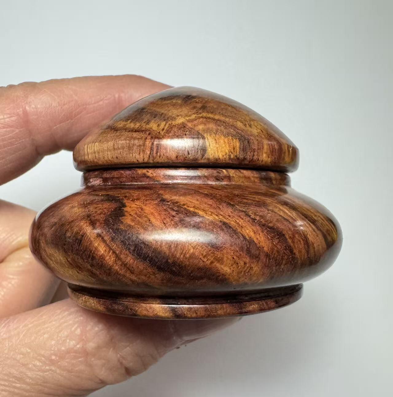 零元拍：海南黄花梨 手把件 品香罐，尺寸约：4×5.8CM 壶