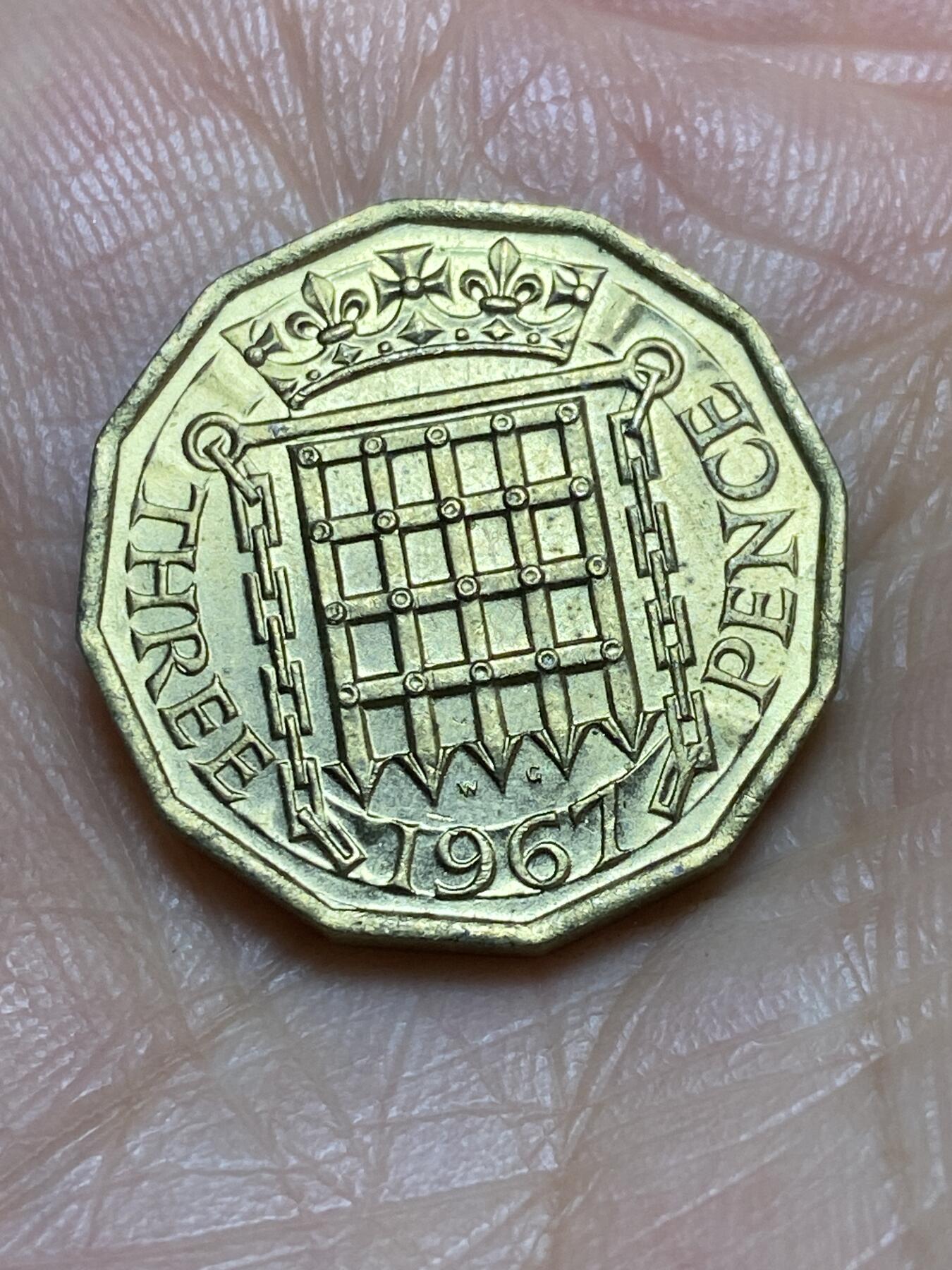 2026年第一场(总第一百七十场）外国好品散币场(免佣金) 带光好品–英国🇬🇧1967年3便士(伊丽莎白二世青年桂冠第二版，普制币关门年)