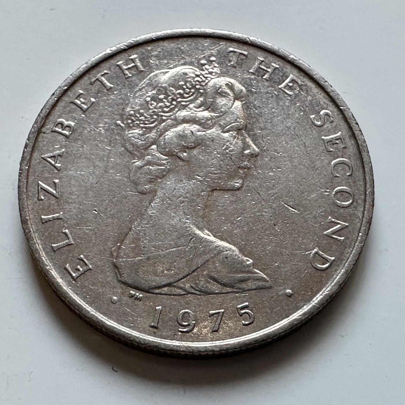 🌹外币初藏🌹🐯2025年第147场  每周二四六晚8️⃣点 接代拍 马恩岛1975年五便士