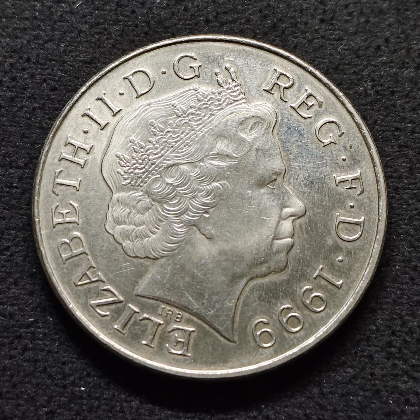 【全场包邮】纯粹捡漏拍490场（免费代拍第27场） 英国1999年5镑纪念威尔士王妃戴安娜克朗型纪念币