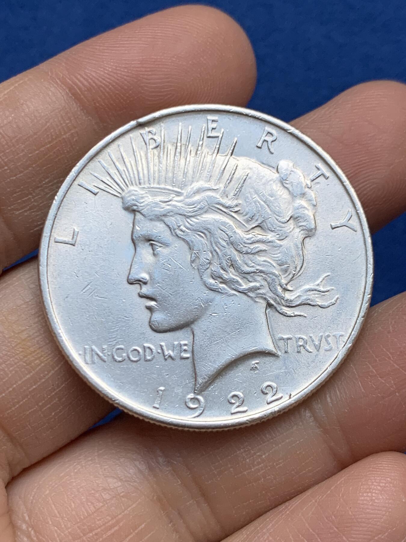 《竞宝斋》第452场 周日，周一 2场连拍 （全场包邮，欢迎送拍） 美国1922年和平1美元大银币