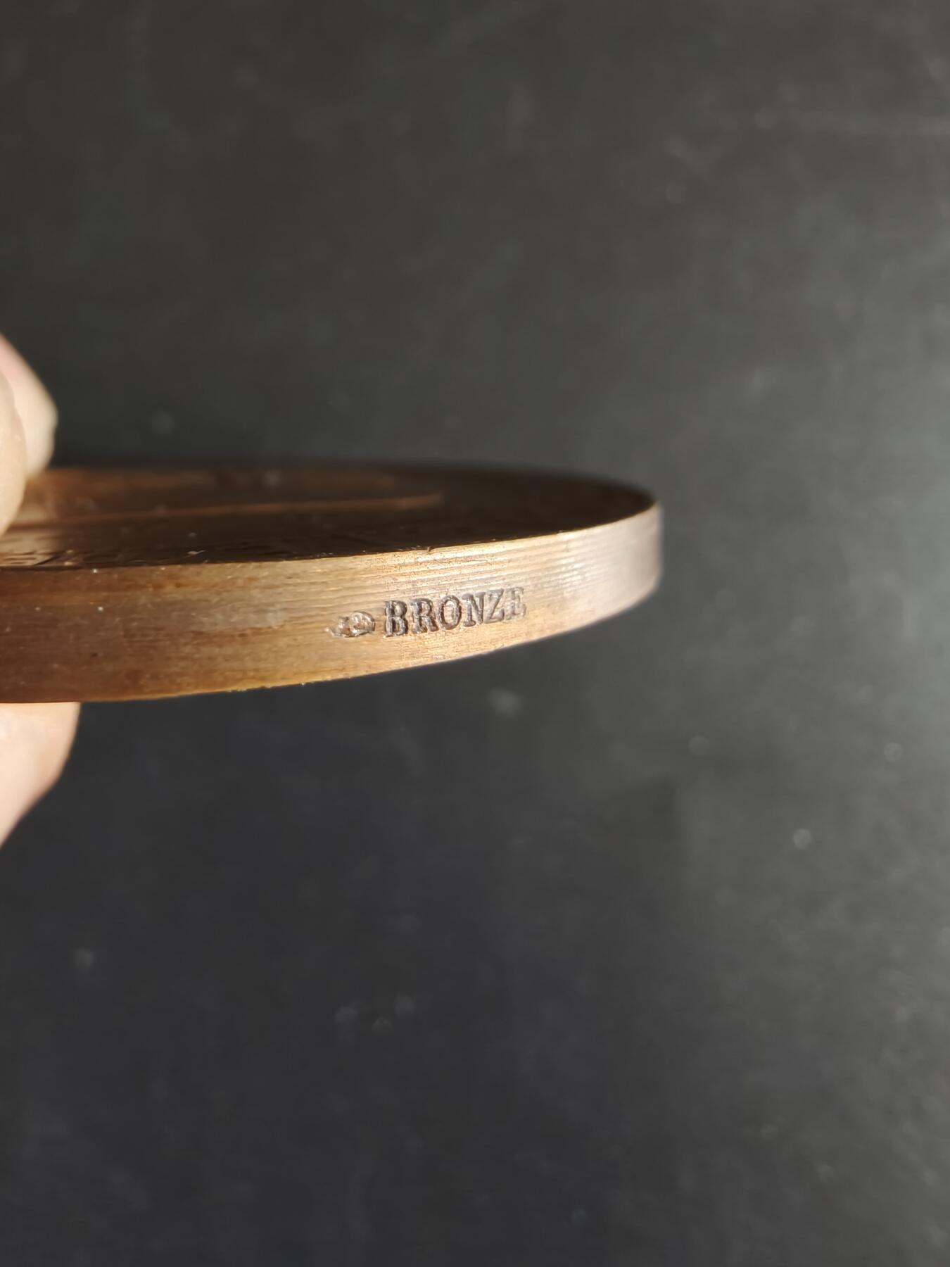 老王徽章第172期 法国农业委员会大铜章    原盒    直径50mm   重量61.9g