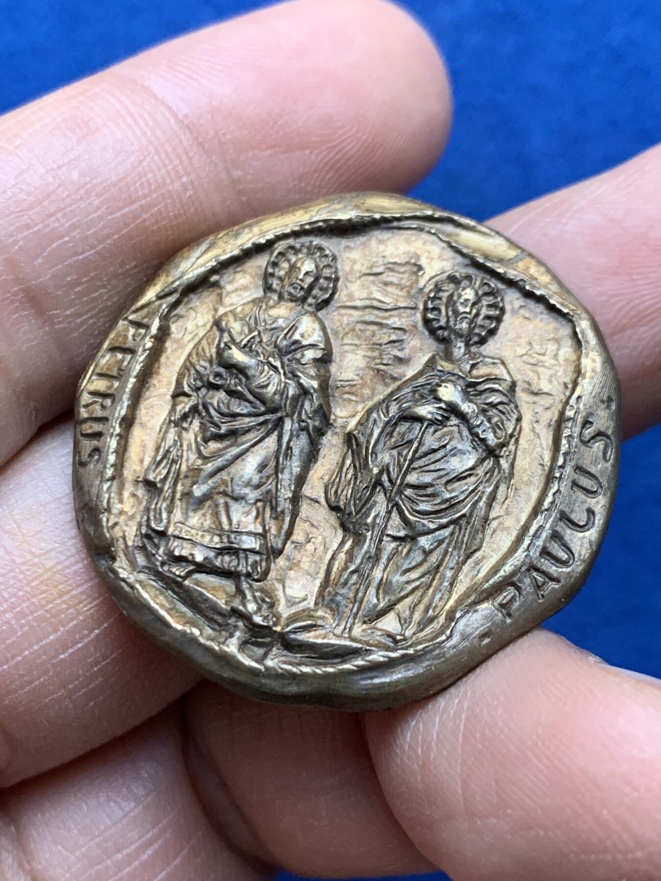 《竞宝斋》第452场 周日，周一 2场连拍 （全场包邮，欢迎送拍） 宗教奉献镀金铜章 20.3克 33.8mm