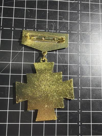 古冰库章牌勋赏收藏0起拍卖 合金徽章一个