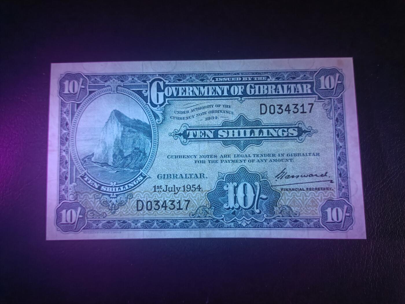 2026首期，总第211期 直布罗陀1954版10先令AUNC，海岸峭壁，少见早期品种