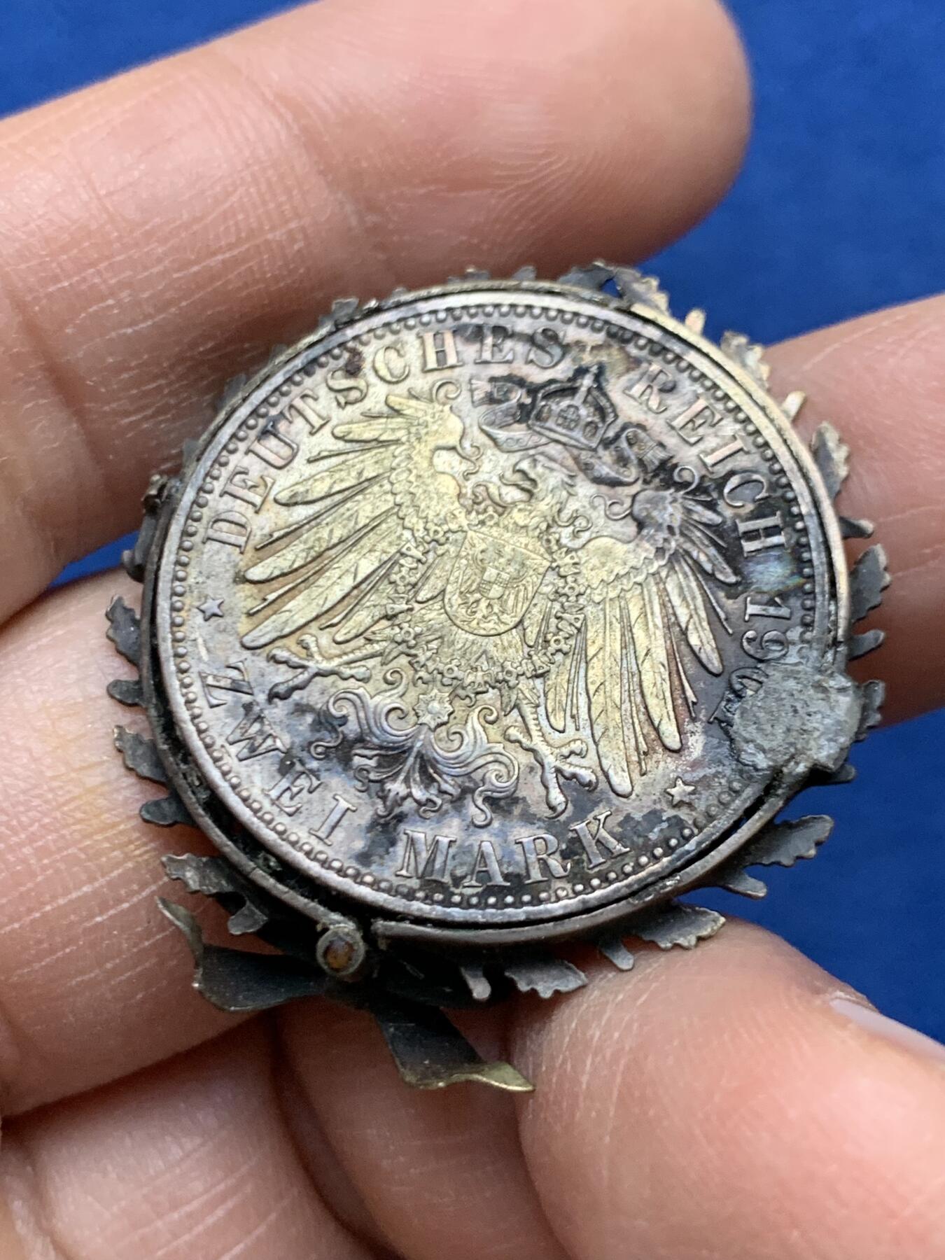 《竞宝斋》第452场 周日，周一 2场连拍 （全场包邮，欢迎送拍） 德国普鲁士王国建国200周年2马克银饰 14克 33mm