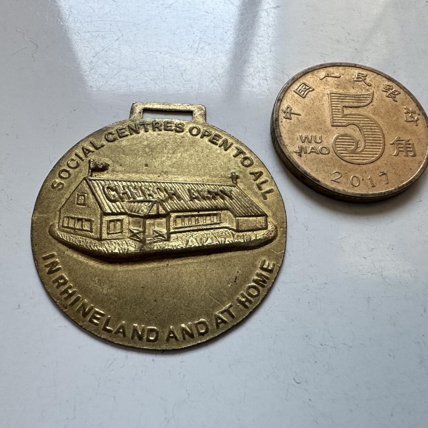 🌹外币初藏🌹🐯2025年第147场  每周二四六晚8️⃣点 接代拍 二战后英国教会军服务纪念章 29毫米