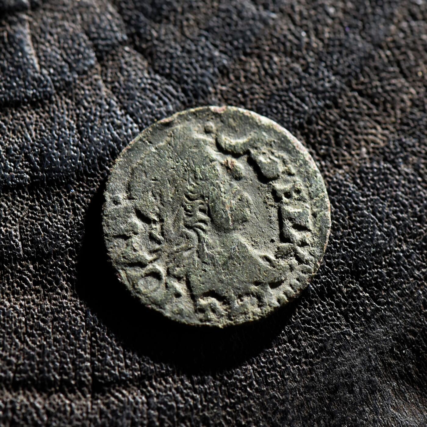 【良泉】第45期【直播场】1月15日晚19.30点开拍！ 208组，西方古代钱币、丝路古珠杂项专场 公元1664年【波兰立陶宛联邦】约翰二世·卡齐米尔·瓦萨“波兰鹰”铜希林，1.16克