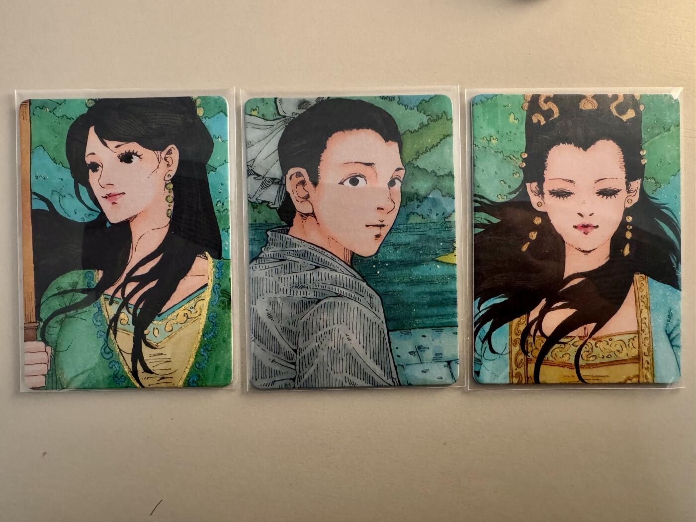 寸草不生拍卖 第十七期  小花瓣 白蛇传 小青 白素贞 许仙 同编一组 55/100