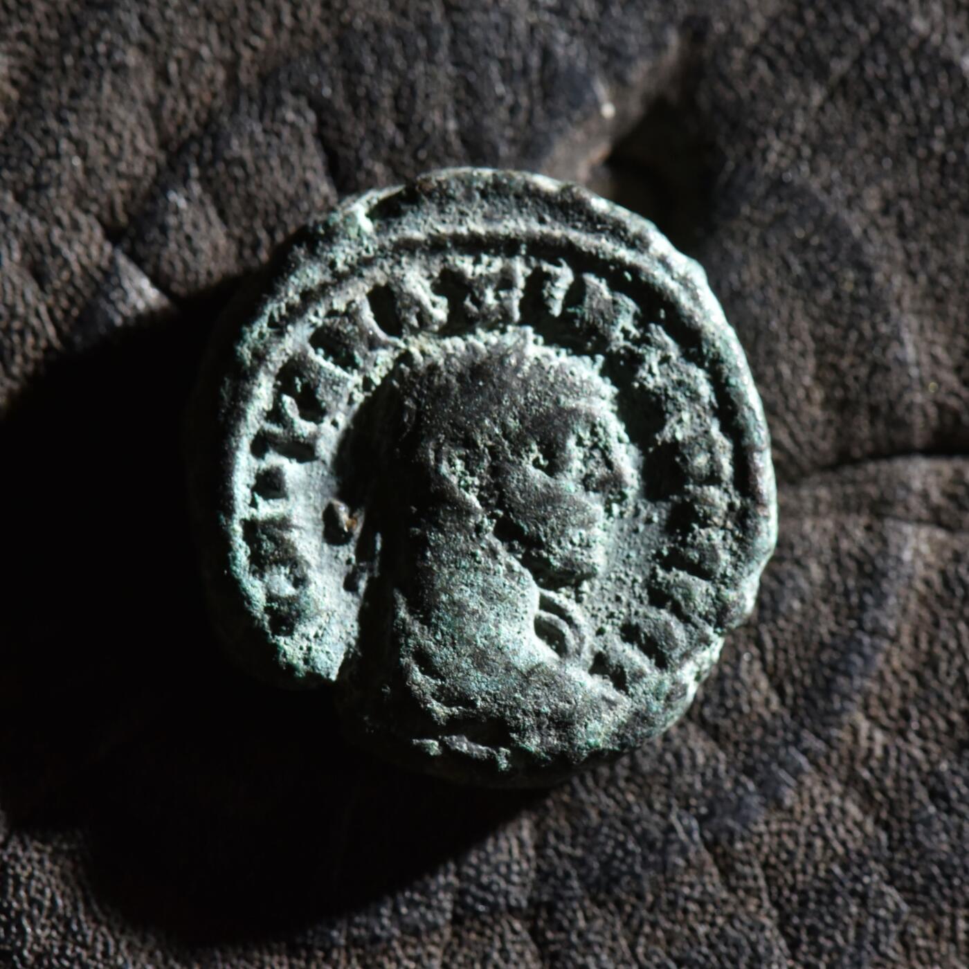 【良泉】第45期【直播场】1月15日晚19.30点开拍！ 208组，西方古代钱币、丝路古珠杂项专场 公元287-288年【古罗马·行省】【埃及】马克西米安（MAΞIMIANOC）第三年“胜利女神·耐克”四德拉克马，亚历山大港造币厂，8.64克