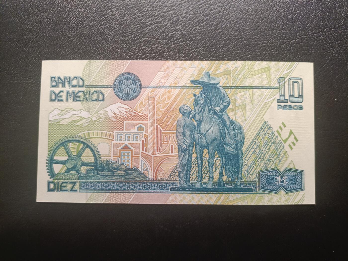 2026首期，总第211期 墨西哥1994年10比索UNC，独立领袖扎帕塔和解放农奴雕像