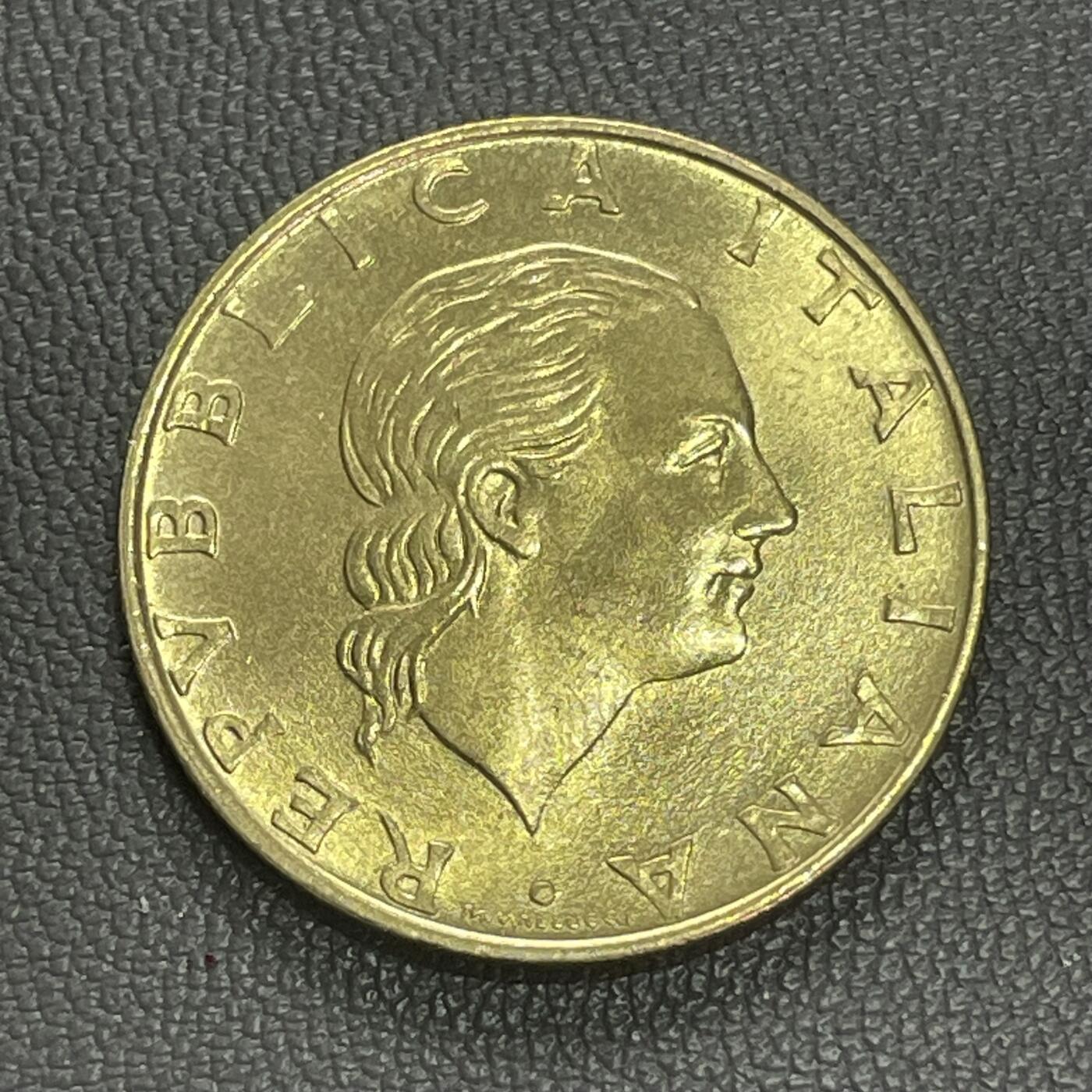 回流1228 意大利1974年200里拉 卡宾枪兵部队成立180周年纪念币