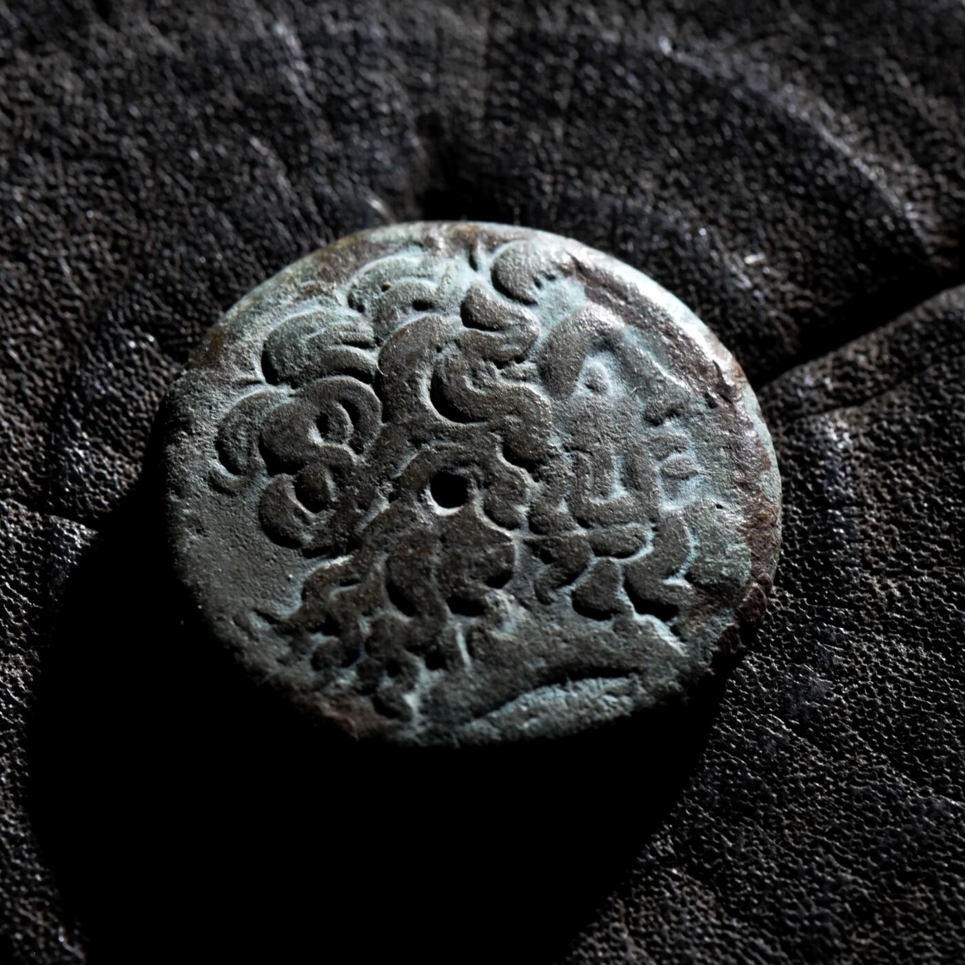 【良泉】第45期【直播场】1月15日晚19.30点开拍！ 208组，西方古代钱币、丝路古珠杂项专场 【11.22克】公元前246-221年【古希腊】埃及托勒密三世，1奥波大铜币