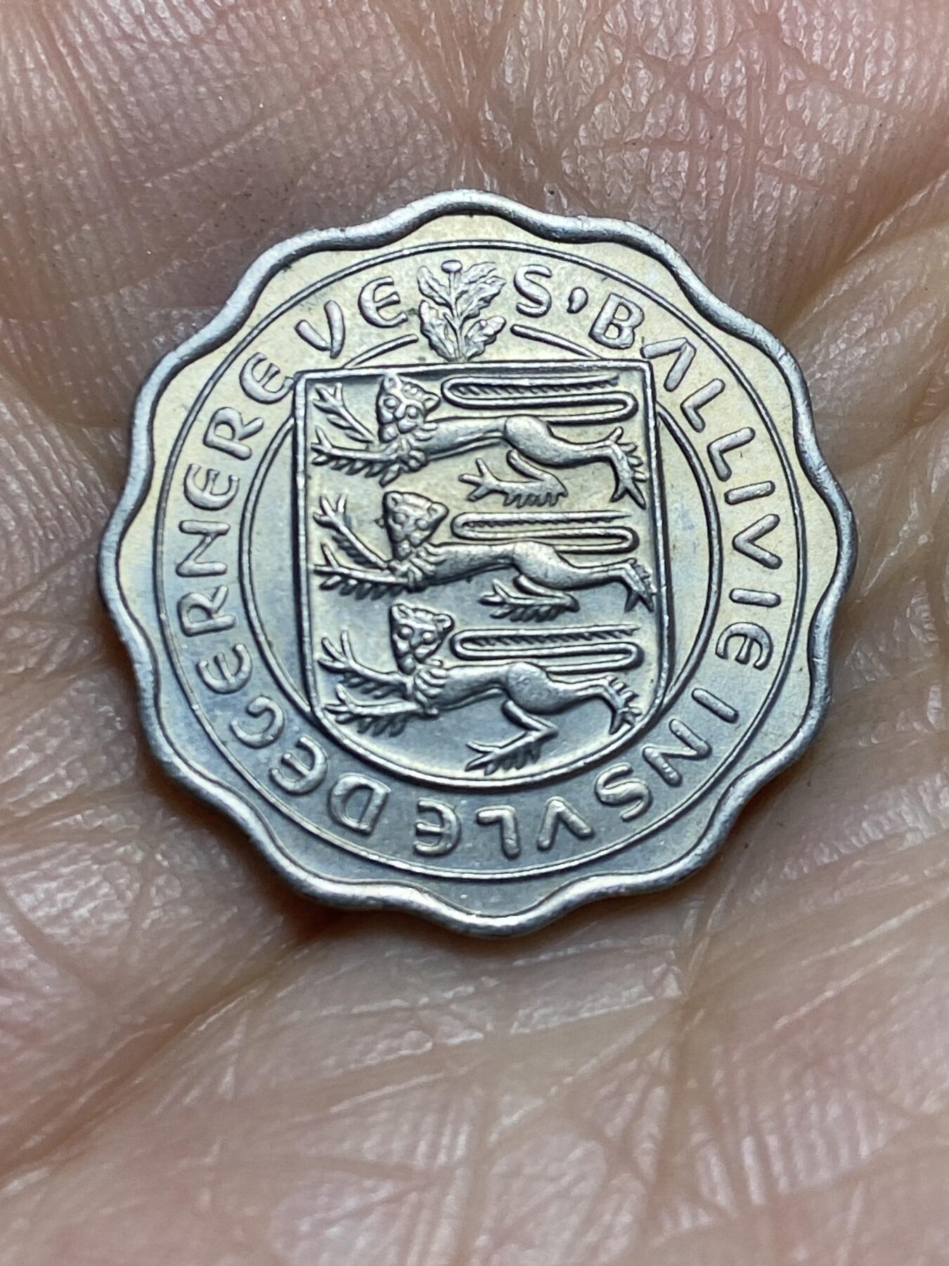 2026年第一场(总第一百七十场）外国好品散币场(免佣金) 英属根西岛🇬🇬1956单年份3便士(伊丽莎白二世第一版，薄版)