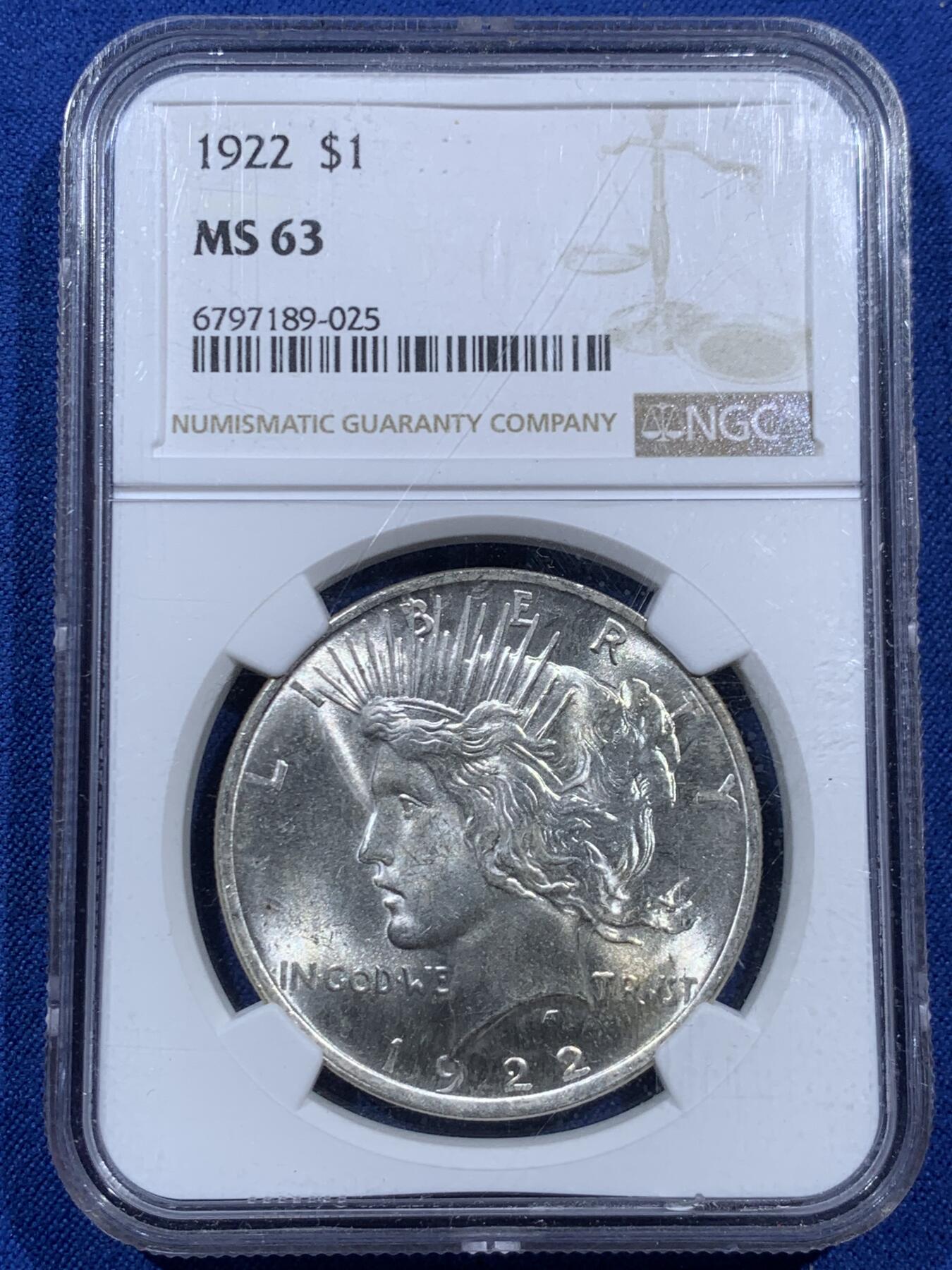 《竞宝斋》第452场 周日，周一 2场连拍 （全场包邮，欢迎送拍） NGC MS63 美国1922年和平一美元银币 银价高涨 直接入手