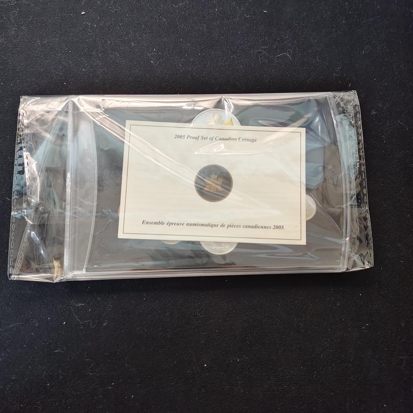 【全场包邮】纯粹捡漏拍491场（免费代拍第28场） 加拿大2005年国旗确立40周年官方精制套币-含1元国旗彩色精制纪念银币-盒证全-共6枚银币（共计56.955克）