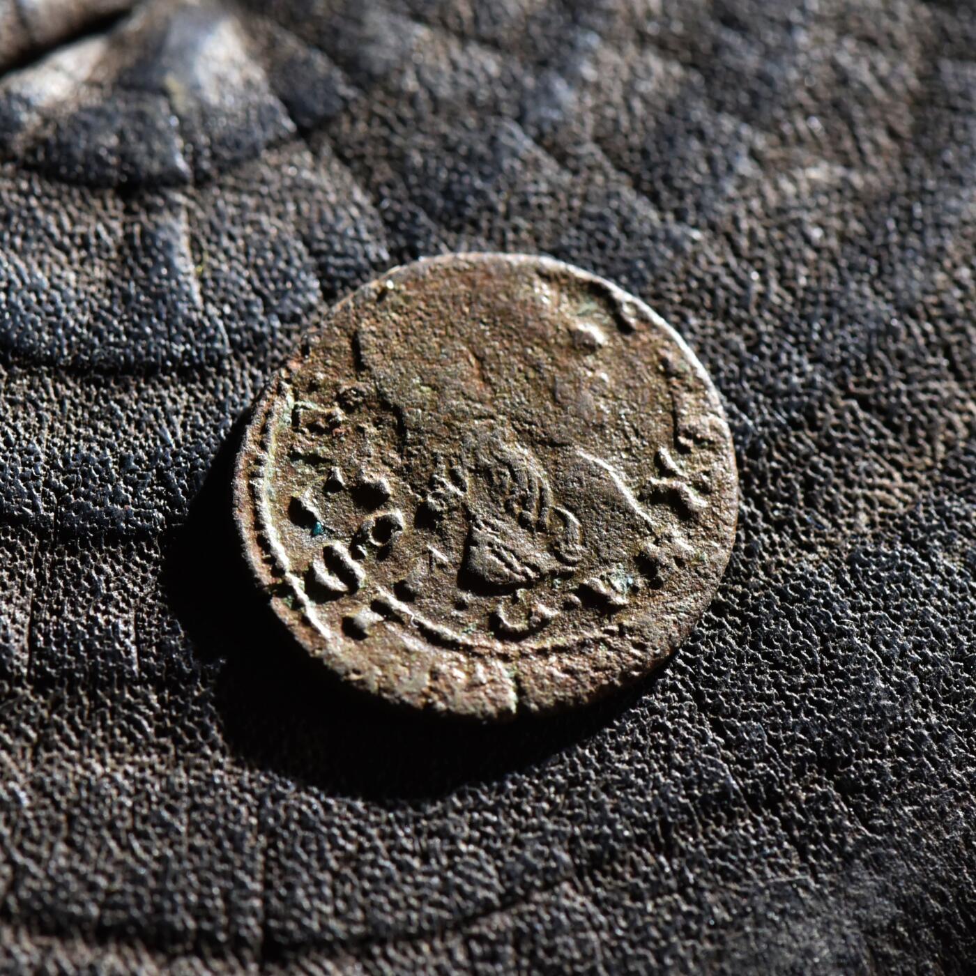 【良泉】第45期【直播场】1月15日晚19.30点开拍！ 208组，西方古代钱币、丝路古珠杂项专场 公元1666年【波兰立陶宛联邦】约翰二世·卡齐米尔·瓦萨“骑士”铜希林，1.08克