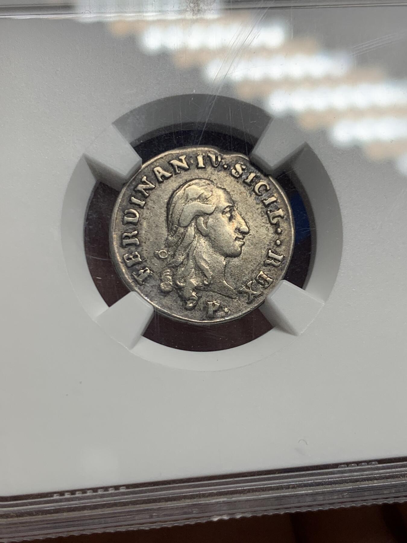 《竞宝斋》第452场 周日，周一 2场连拍 （全场包邮，欢迎送拍） NGC XFD 意大利 那不勒斯与西西里王国 1798年 10GRA 银币 打制不错 细节很好 少见品种