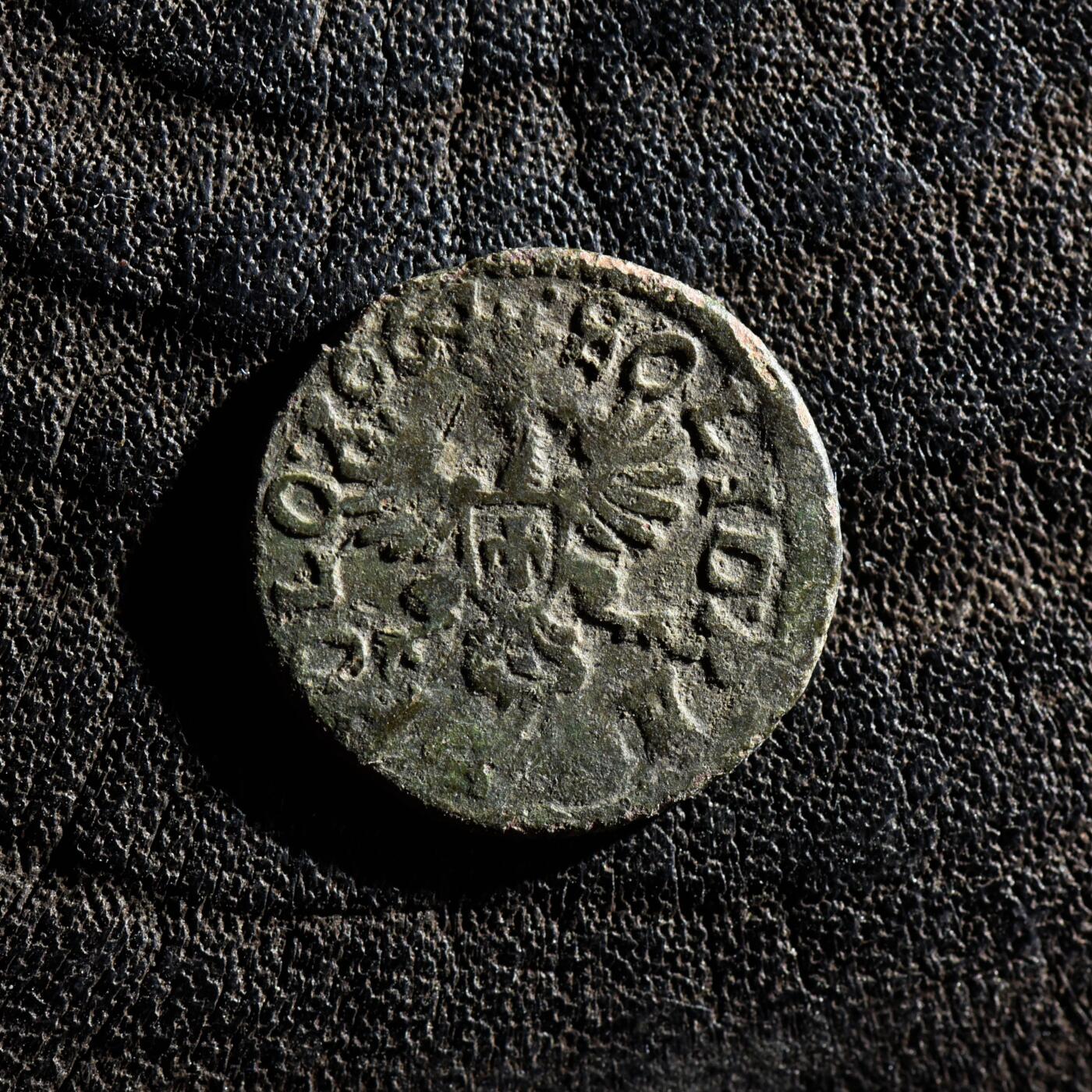 【良泉】第45期【直播场】1月15日晚19.30点开拍！ 208组，西方古代钱币、丝路古珠杂项专场 公元1664年【波兰立陶宛联邦】约翰二世·卡齐米尔·瓦萨“波兰鹰”铜希林，1.16克