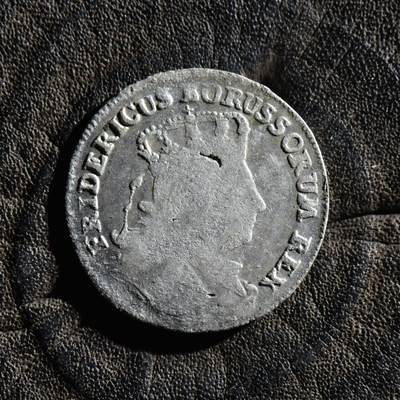 【良泉】第45期【直播场】1月15日晚19.30点开拍！ 208组，西方古代钱币、丝路古珠杂项专场 - 【藏家出品A】公元1757年，德意志——霍亨索伦王朝，普鲁士国王——腓特烈大帝，少见！6格罗申银币，2.37克