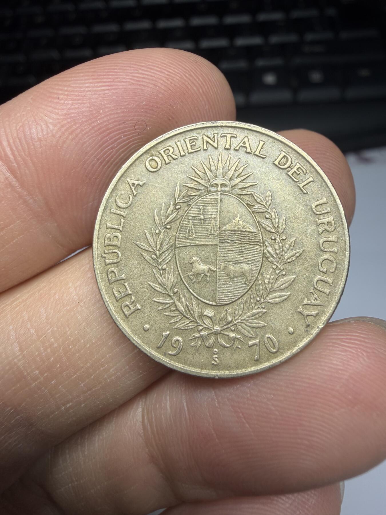 2025年集古藏今外币拍卖第十一期-第5场—（总第295拍），可以寄存60天，满160元包邮。 1970年乌拉圭50比索