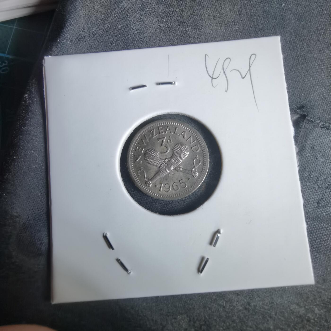 沼泽如烟--第949场 新西兰1965年3便士