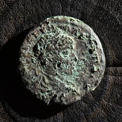 【良泉】第45期【直播场】1月15日晚19.30点开拍！ 208组，西方古代钱币、丝路古珠杂项专场 - 公元222-235年【古罗马·行省】【马恰诺波里斯】塞维鲁·亚历山大“复仇女神”大铜币，地方官翁布里乌斯·特雷文蒂努斯打制，8.2克