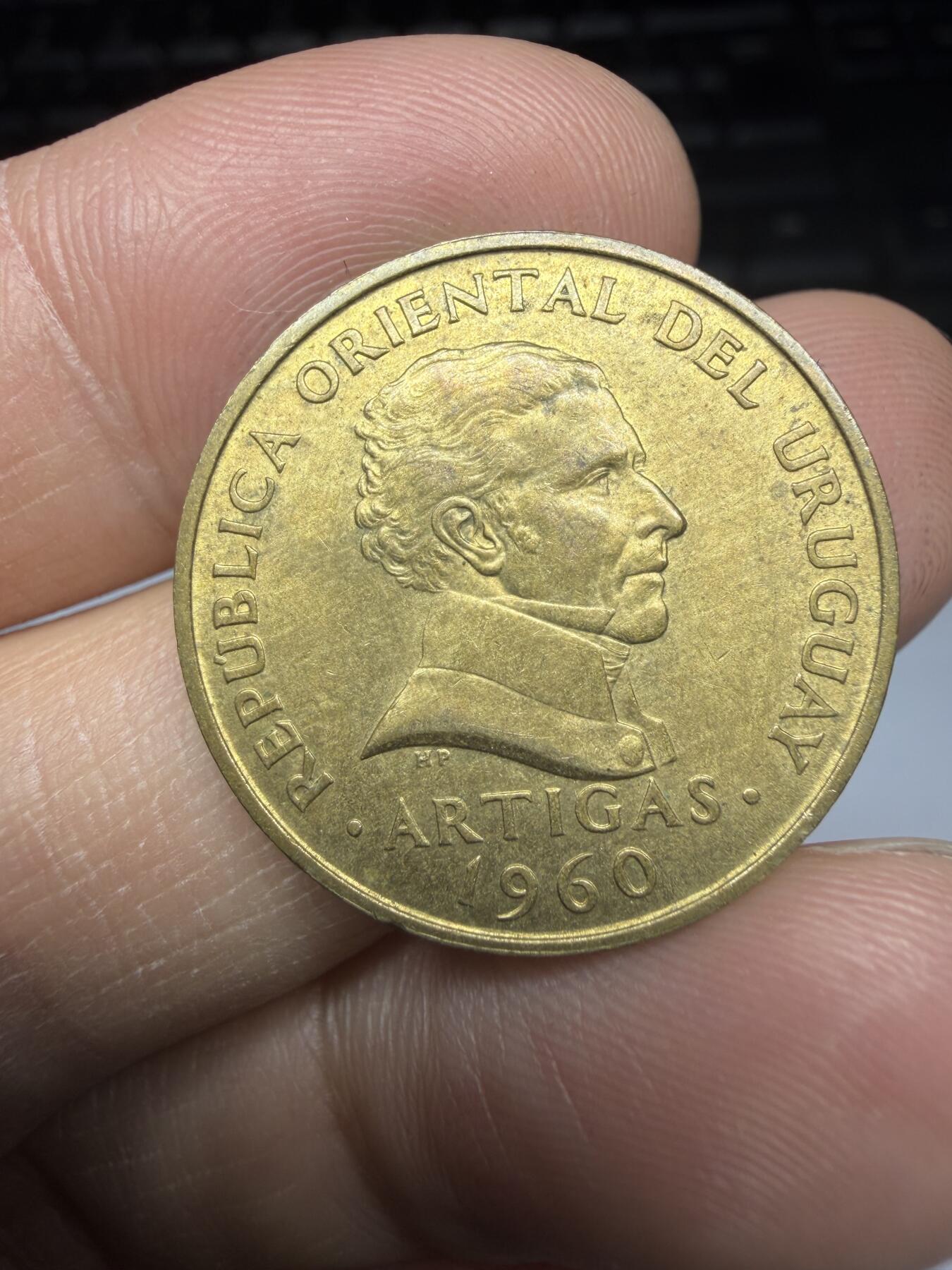 2025年集古藏今外币拍卖第十一期-第5场—（总第295拍），可以寄存60天，满160元包邮。 1960年乌拉圭10比索