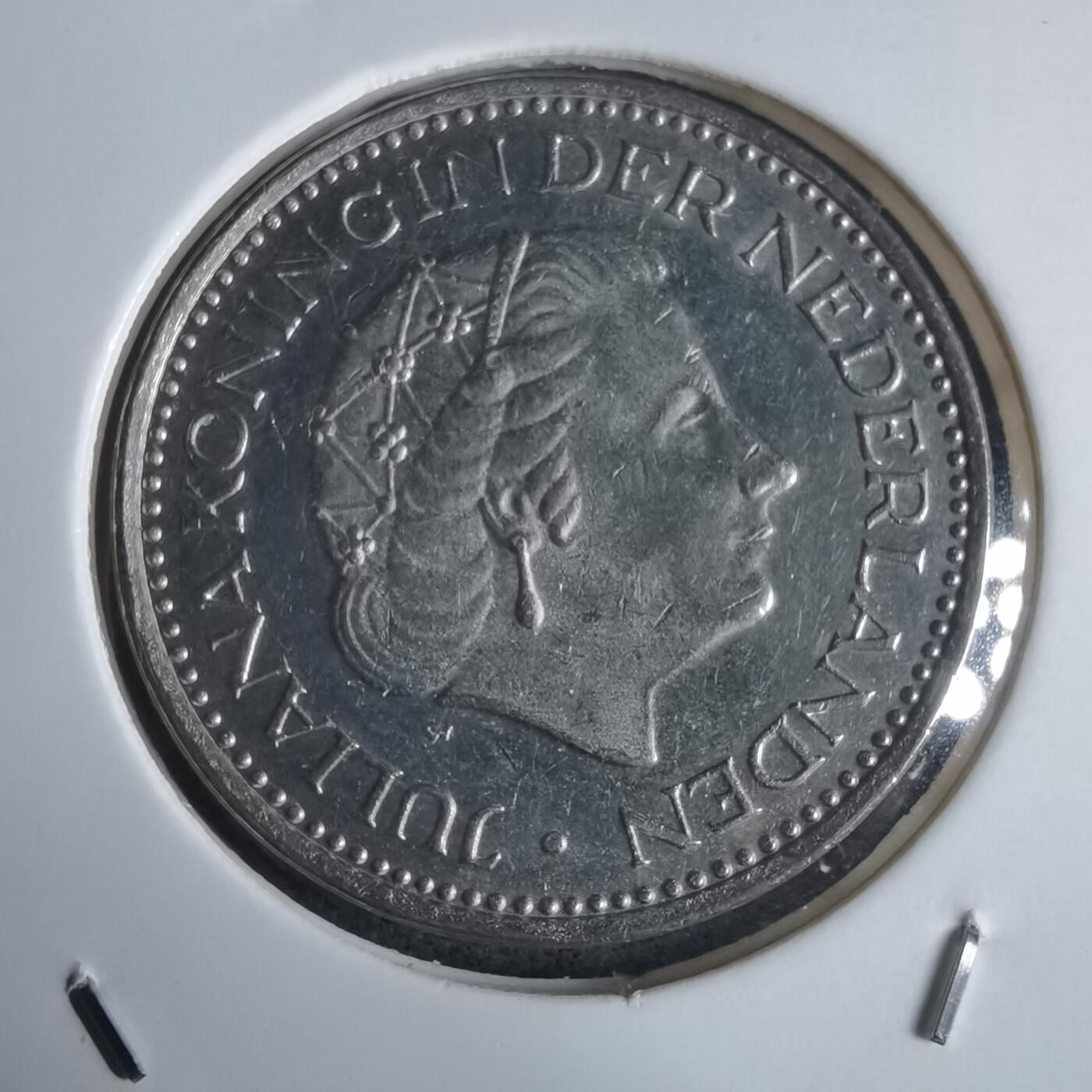 沼泽如烟--第949场 荷兰1975年1盾