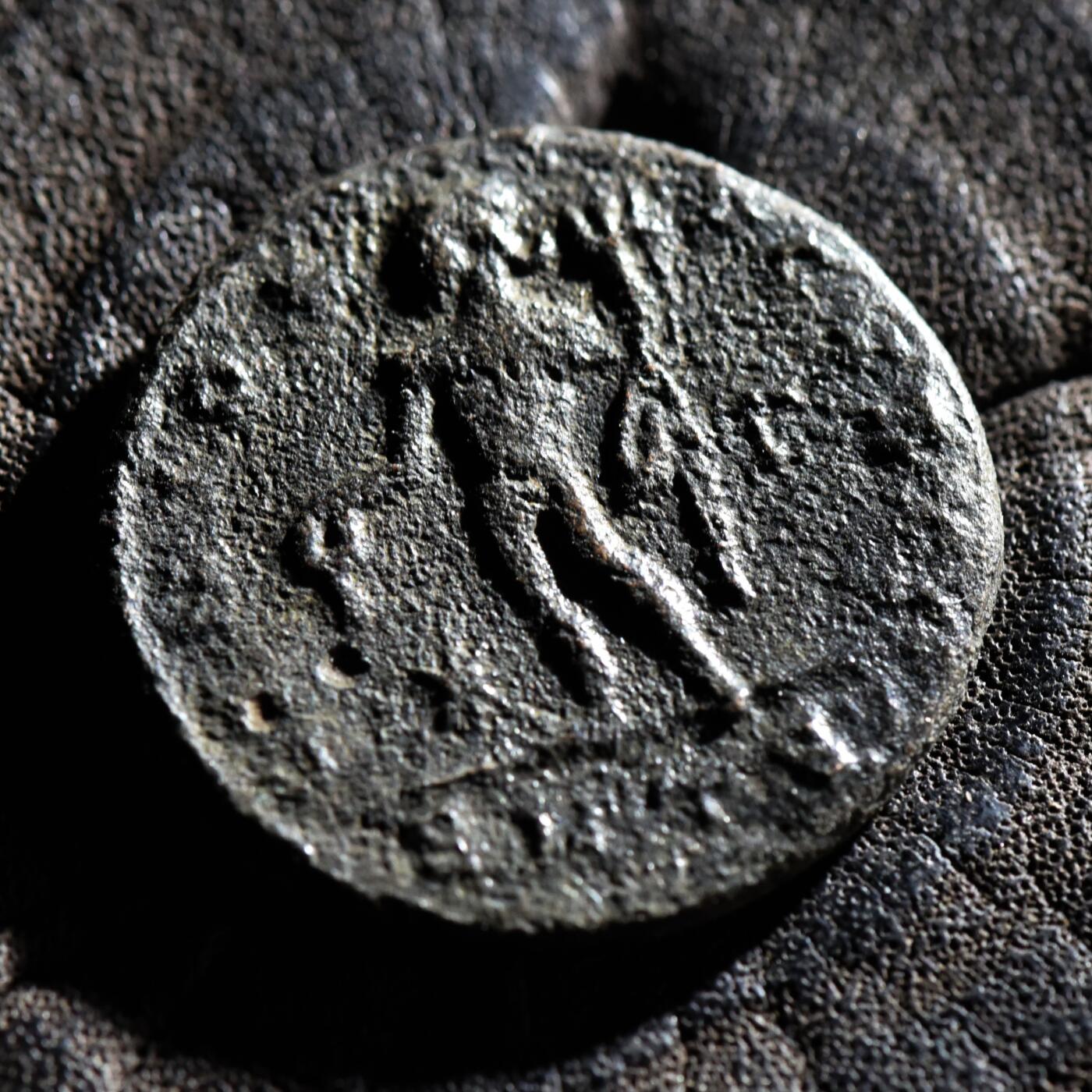 【良泉】第45期【直播场】1月15日晚19.30点开拍！ 208组，西方古代钱币、丝路古珠杂项专场 公元309-310年【古罗马】李锡尼一世“精力之神”大型富力铜币，帖撒罗尼亚造币厂，6.9克