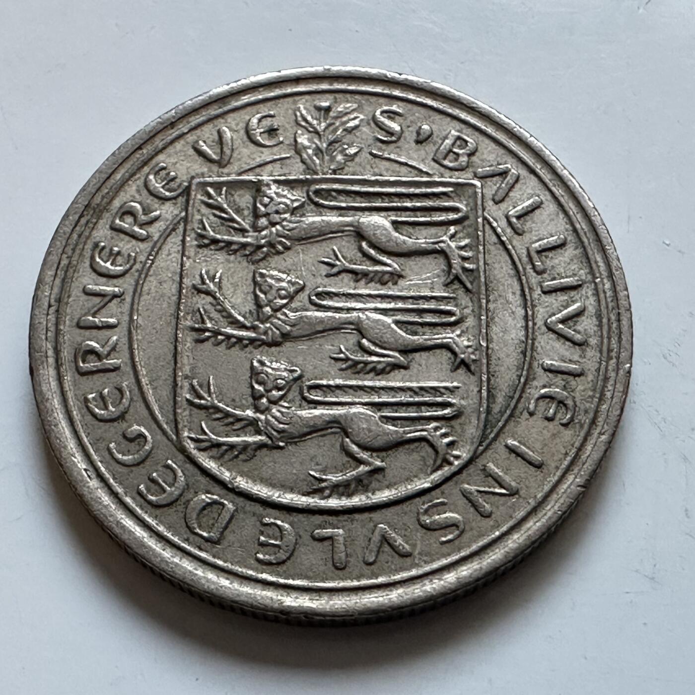 🌹外币初藏🌹🐯2025年第147场  每周二四六晚8️⃣点 接代拍 根西岛1968年五便士