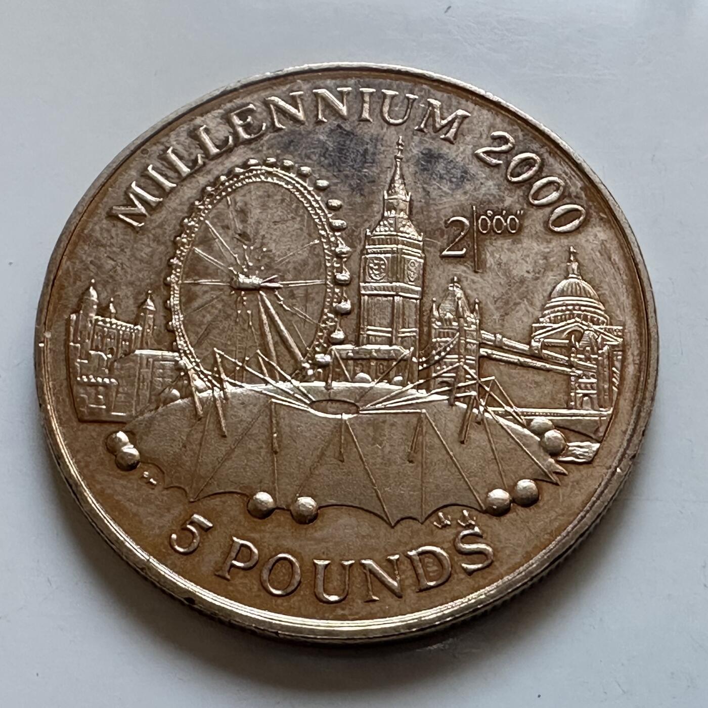 🌹外币初藏🌹🐯2025年第147场  每周二四六晚8️⃣点 接代拍 直布罗陀1998年迎接千禧5镑纪念币 英国地标建筑