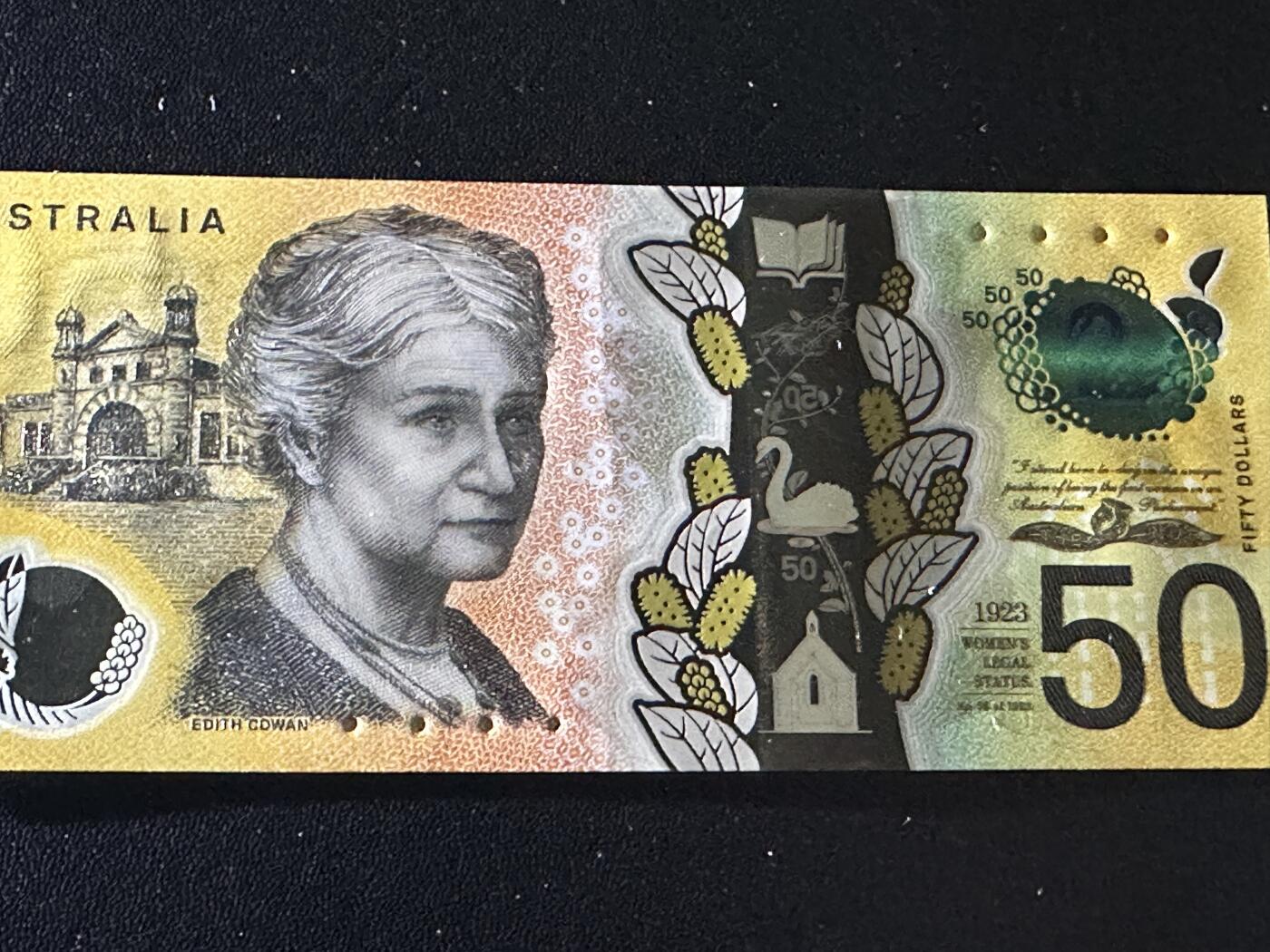 《外钞收藏家》第五百九十八期（2026年新年第一场）（本平台长期征集拍品、欢迎藏友们联系合作） 2021年澳大利亚50澳元 全新 但有压印瑕疵 无47尾691