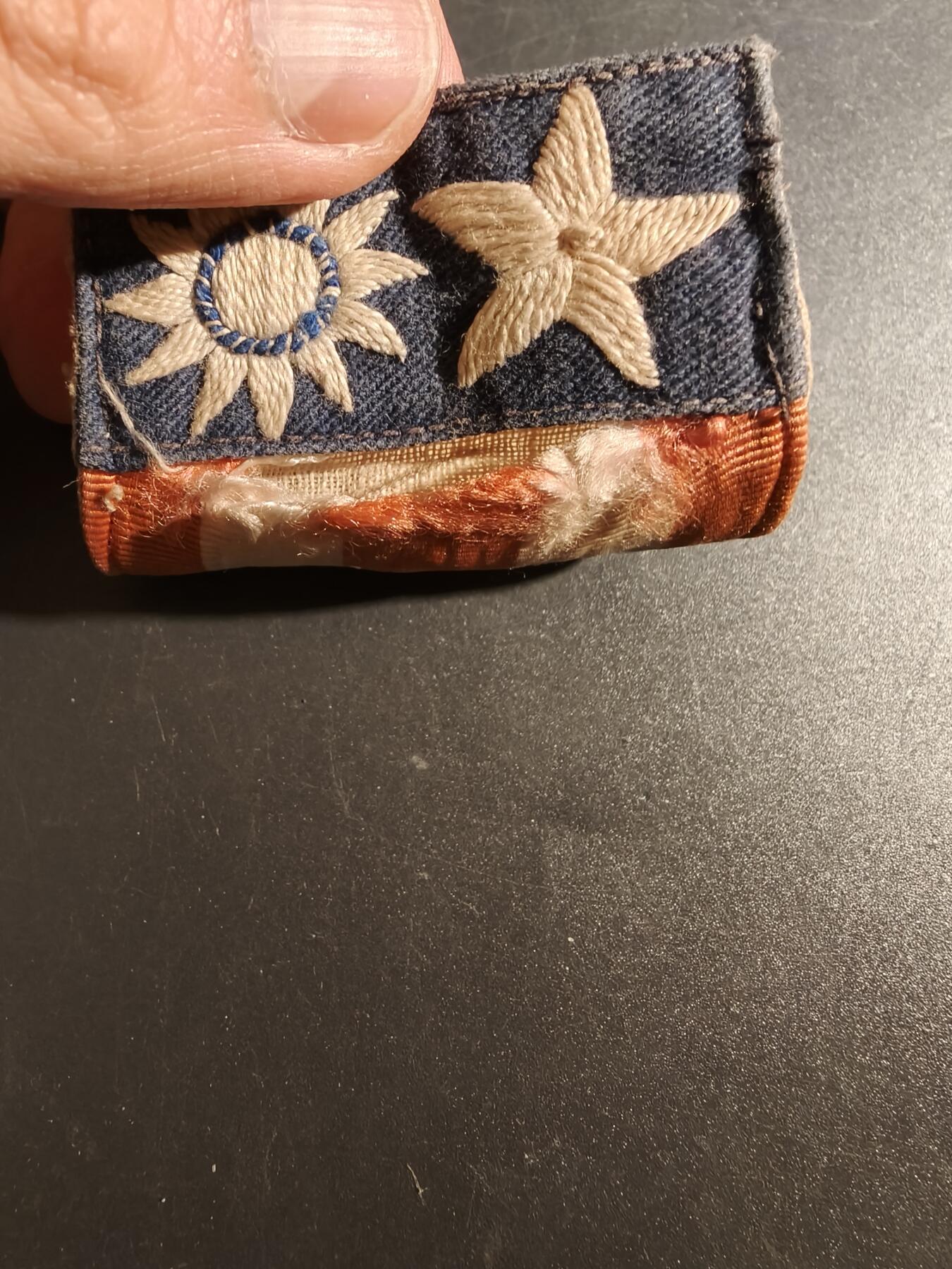 老王徽章第172期 美国二战中缅印战区臂章    棉线材质      有破损开线