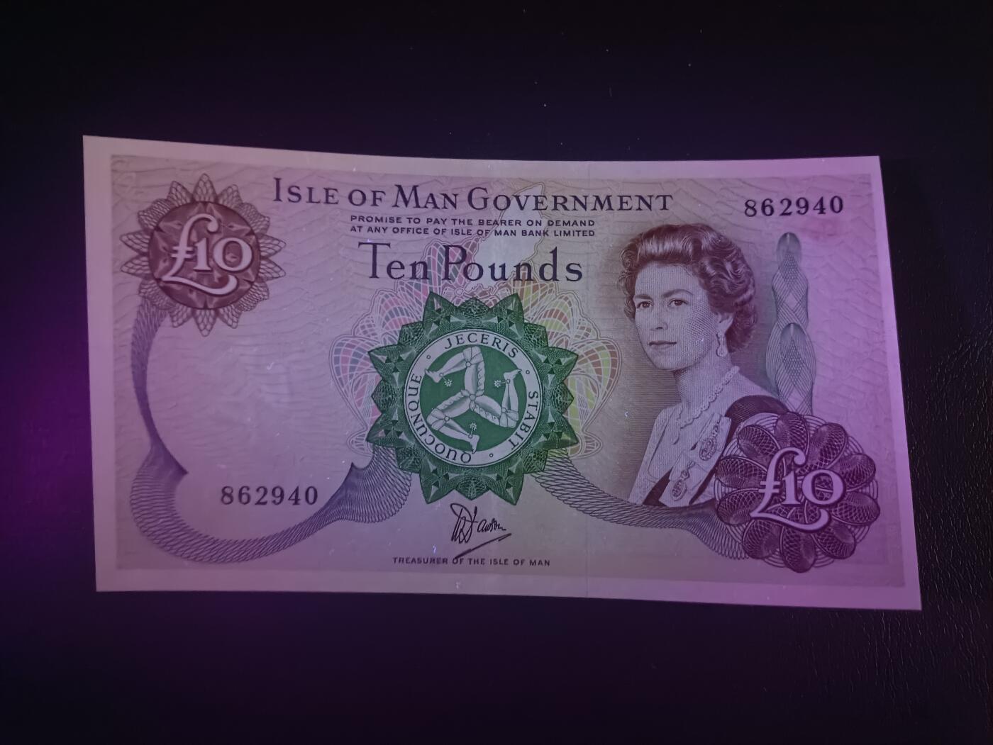 2026首期，总第211期 马恩岛1972版10镑AUNC，嘉德大勋章女王和19世纪的匹尔堡